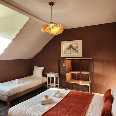 Le Petit Montmartre Hotel Dinard Exterior photo